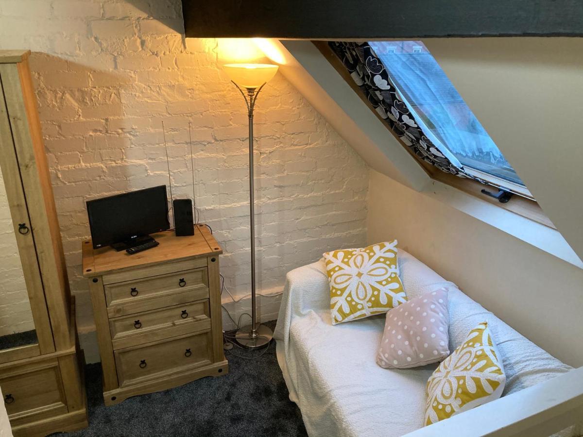 Bed and Breakfast Nightingale'S Loft Ашборн Экстерьер фото